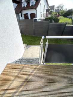 ...Treppe in den Garten