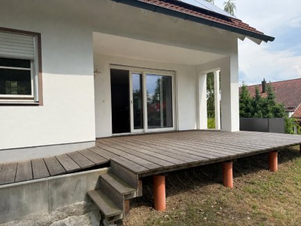 ... zur Terrasse