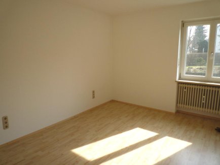 Schlafzimmer (EG)