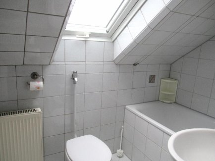 Bad mit Wanne